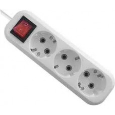 Удлинитель с заземлением Defender L330 16 А, 10 м, 3 розетки, выключ, белый