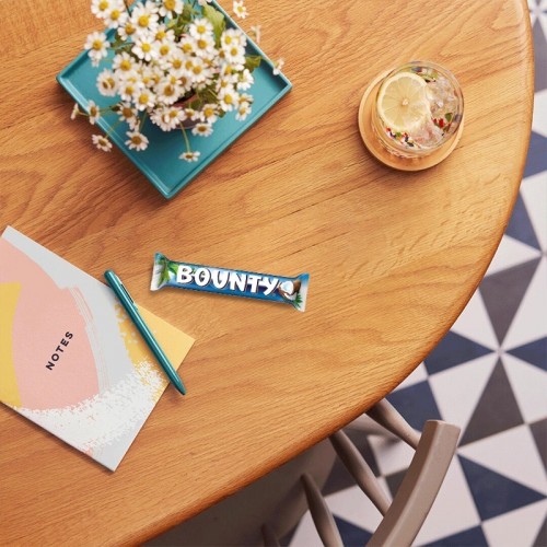Шоколадный батончик Bounty 55 г.