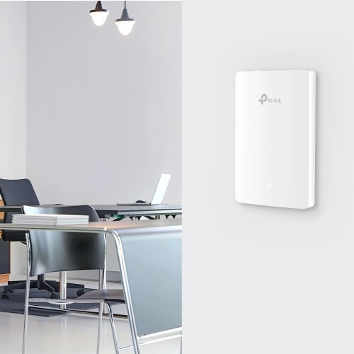 Wi-Fi точка доступа TP-Link EAP615-Wall